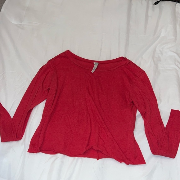 Red crop top - Picture 1 of 2